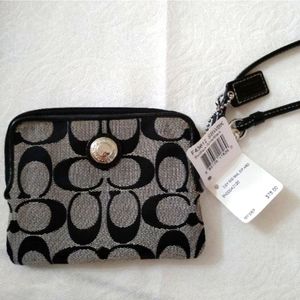 Coach Daisy Signature Sm Zip Arnd Wristlet, NWT